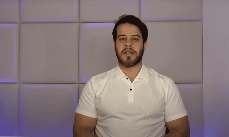 بصوت ملائكي.. أدهم النابلسي يؤم المصلين في صلاة التراويح بالأردن بصوت ملائكي.. أدهم النابلسي يؤم المصلين في صلاة التراويح بالأردن