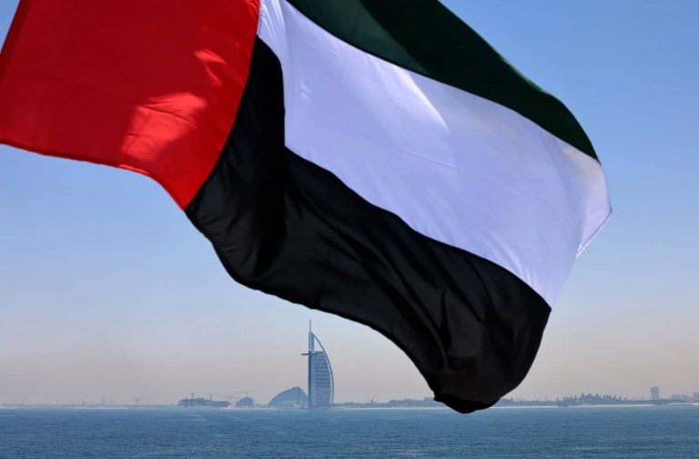 ناشطون حقوقيون: أبو ظبي تسخر من العدالة بإعادة محاكمة جماعية لـ 84 إماراتياً ناشطون حقوقيون: أبو ظبي تسخر من العدالة بإعادة محاكمة جماعية لـ 84 إماراتياً