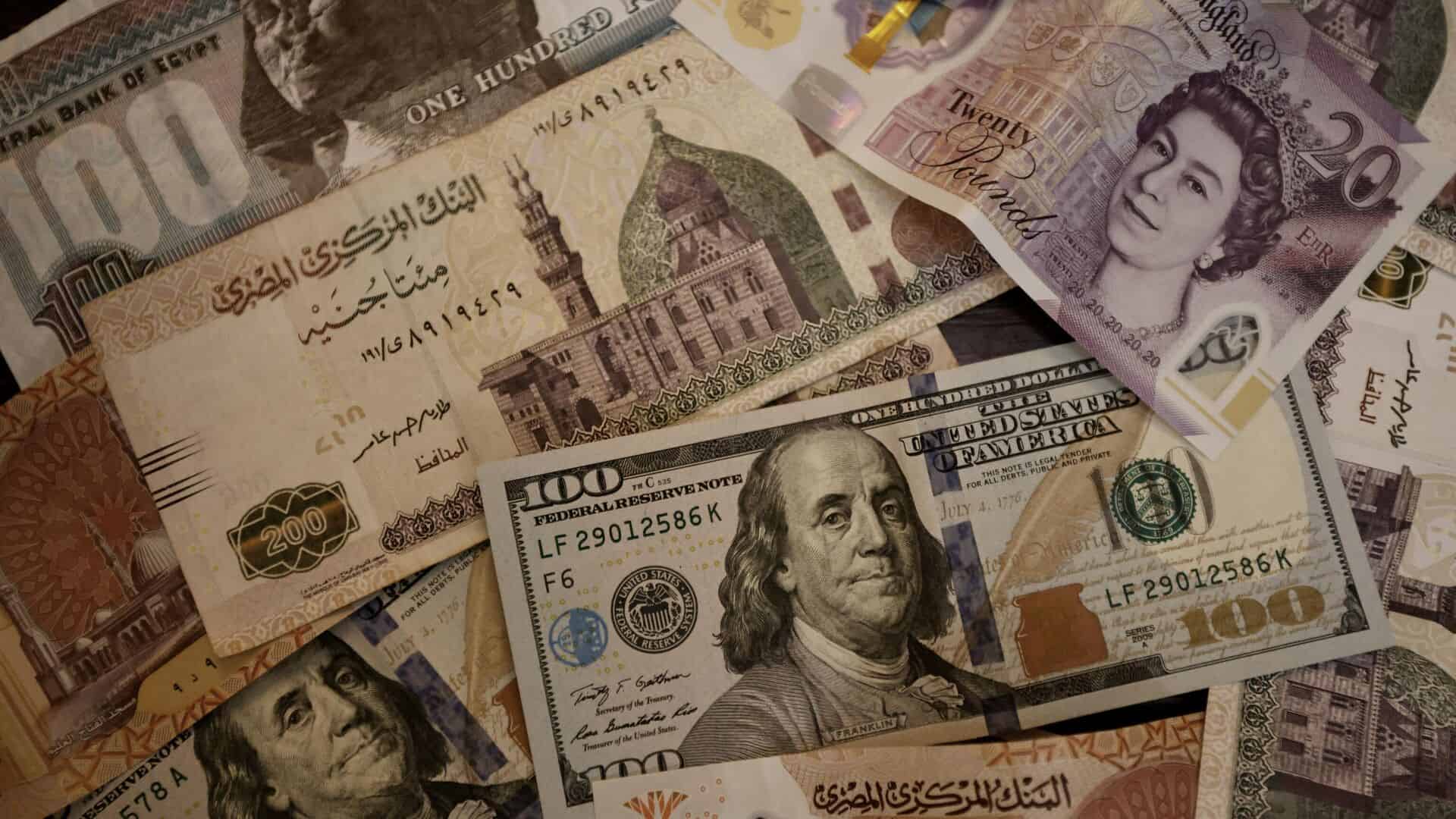 توقعات الجنيه المصري أمام الدولار .. هل سيتم التعويم الكامل وما هو التخفيض المحتمل؟ توقعات الجنيه المصري أمام الدولار .. هل سيتم التعويم الكامل وما هو التخفيض المحتمل؟
