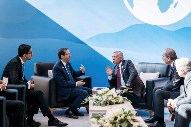 الأردن يطلب من إسرائيل تمديد اتفاقية المياه وتل أبيب تضع شروطا (تفاصيل) الملك الأردني والرئيس الإسرائيلي