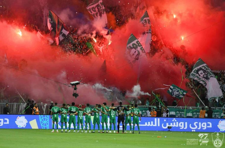الاتحاد السعودي يُعاقب جماهير أهلي جدة بسبب هذا التصرف (فيديو) جماهير أهلي جدة