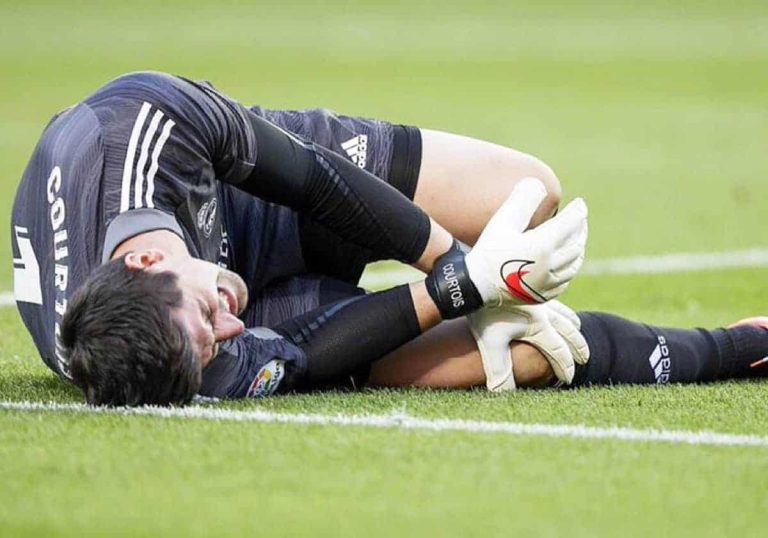كان على وشك العودة.. انتكاسة جديدة لحارس ريال مدريد كورتوا الحارس كورتوا