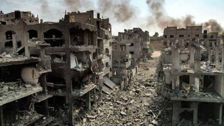 صحيفة تمولها أبوظبي: “حرب غزة أنقذت القاهرة من أزمتها الاقتصادية” صحيفة تمولها أبوظبي: "حرب غزة أنقذت القاهرة من أزمتها الاقتصادية"