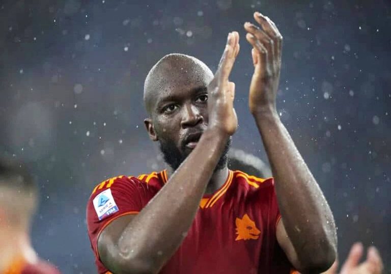 روميلو لوكاكو مطلوب في الدوري السعودي روشن وهذا موقف نادي روما من شرائه! اللاعب لوكاكو