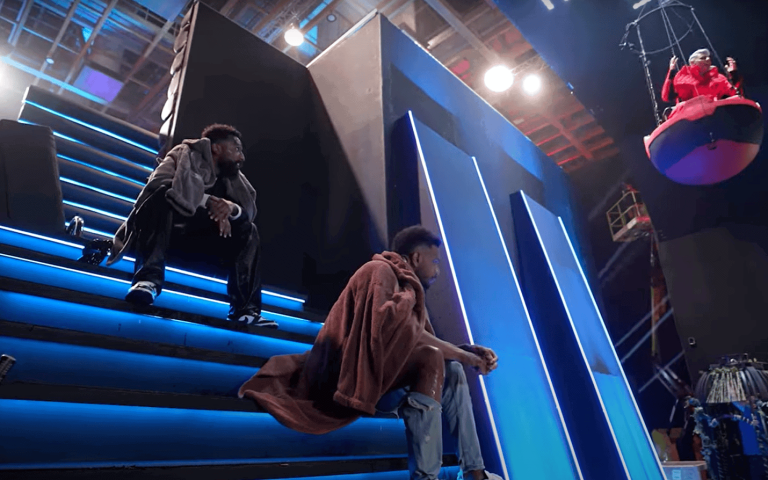 جورجينا تضع علي البليهي في موقف محرج مع رامز جلال.. إصابة خطيرة وكاد يغرق (فيديو) جورجينا تضع علي البليهي في موقف محرج مع رامز جلال.. إصابة خطيرة وكاد يغرق