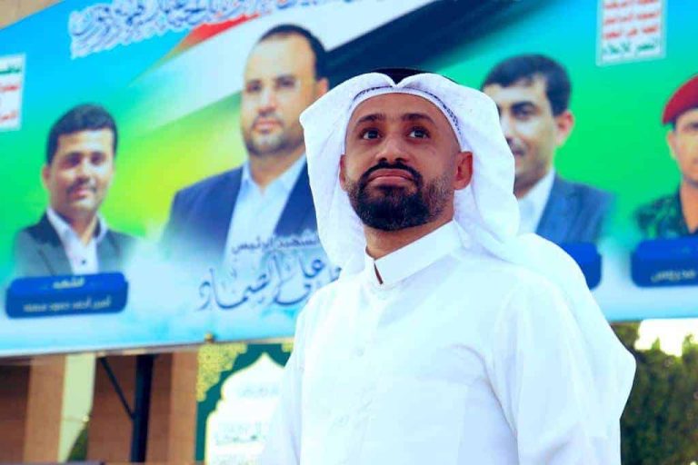 سعودي ينضم للحوثيين في اليمن ويعلن انشقاقه عن نظام محمد بن سلمان (شاهد) علي هاشم الحاجي