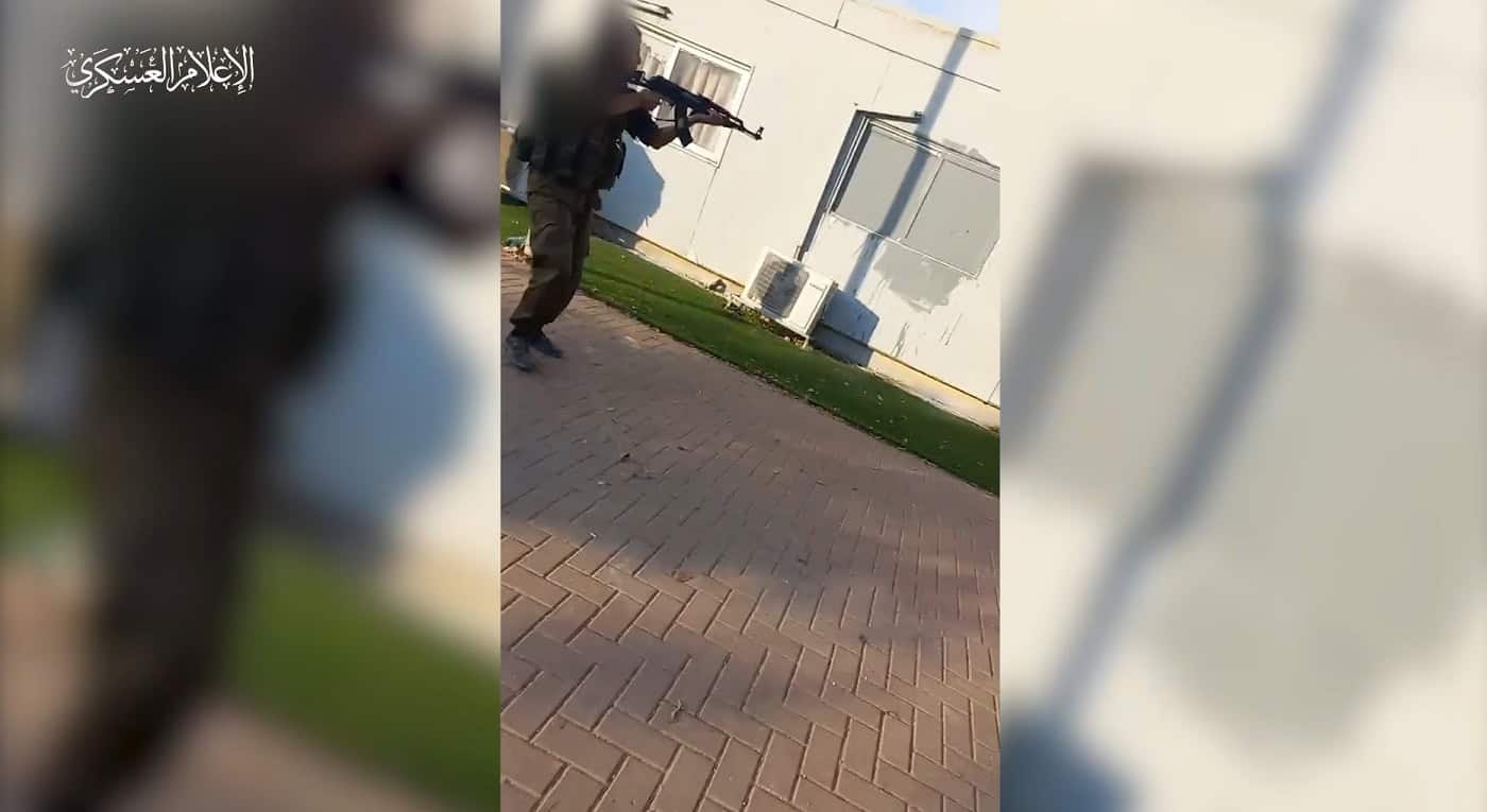 كتائب القسام تقتحم قاعدة رعيم