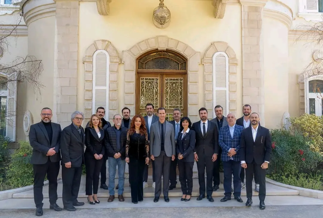 “دراما العهر والفجور”.. دعوات لمقاطعة المسلسلات السورية بعد لقاء بشار الأسد لقاء الممثلين السوريين ببشار الأسد