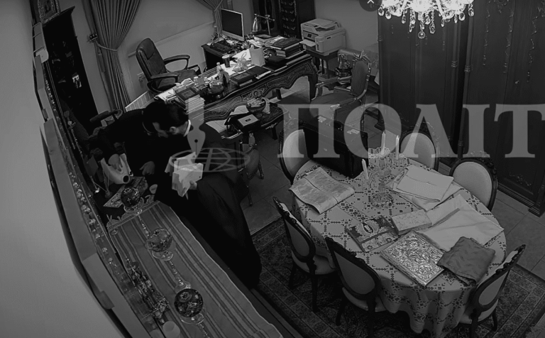 راهبان يمارسان الشذوذ.. مقاطع مسربة من كنيسة في قبرص تحدث ضجة