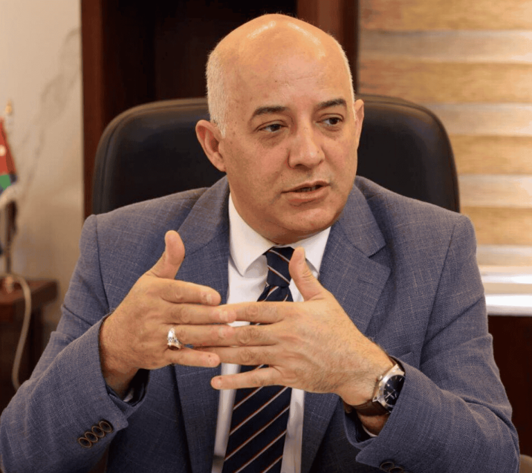 حديث وزير أردني عن غزة والمقاومة يثير غضبا.. مهند المبيضين يستفز الأردنيين والعرب حديث وزير أردني عن غزة والمقاومة يثير غضبا.. مهند المبيضين يستفز الأردنيين والعرب