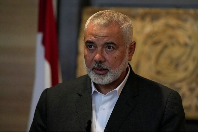 “غرق مركب في اليونان أهم” .. أفشل تغطية لإعلام السعودية والإمارات لاغتيال أبناء هنية! الإعلام السعودي والإماراتي يتجاهل خبر استشهاد 7 من أبناء وأحفاد هنية