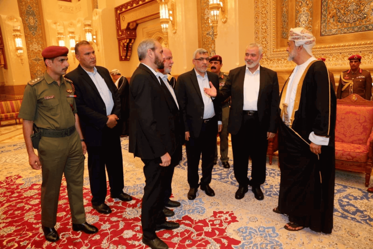 حماس تواصلت مع سلطنة عُمان حول إمكانية استقرار قادة حماس في السلطنة