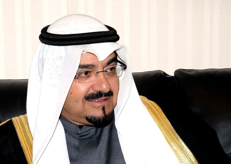 “لا يحب أن يكون لديه حاشية”.. من هو أحمد عبدالله الصباح رئيس وزراء الكويت الجديد؟ "لا يحب أن يكون لديه حاشية".. أحمد عبدالله الصباح رئيس وزراء الكويت الجديد