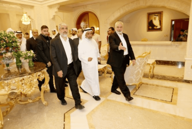 مكتب حماس باقٍ في الدوحة.. قطر تُنهي الجدل ببيان رسمي وتركيا تدخل على الخط