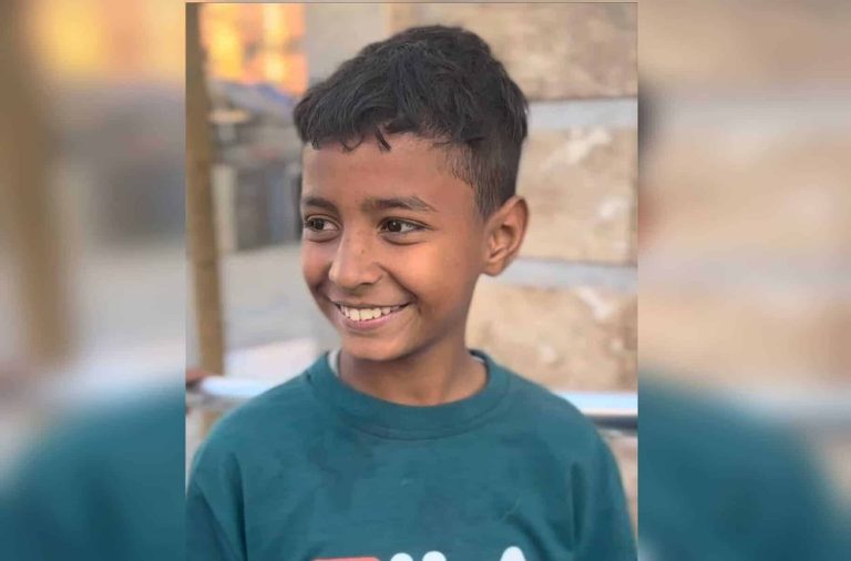 قصة مأساوية لطفل فلسطيني نجا من قصف إسرائيلي وقتله صندوق مساعدات على غزة الطفل زين العروق