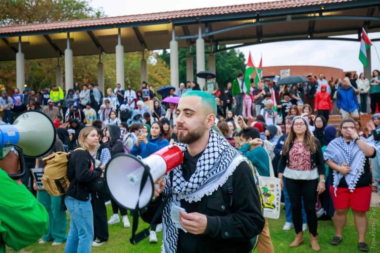 نظام المهداوي يكتب: لماذا يهتف الطلبة الأمريكيون "فلسطين من النهر إلي البحر؟" وما أهمية كل هذا؟