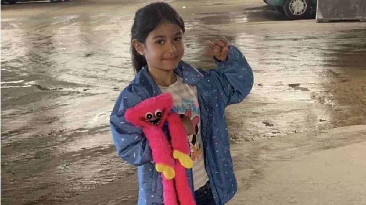 عراقي توفيت ابنته بشكل مأساوي على متن قارب مهاجرين يروي تفاصيل المأساة الطفلة العراقية سارة