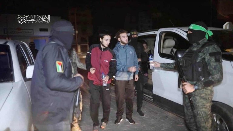القسام تنقذ أسيراً إسرائيلياً حاول الإنتحار في مكان أسره
