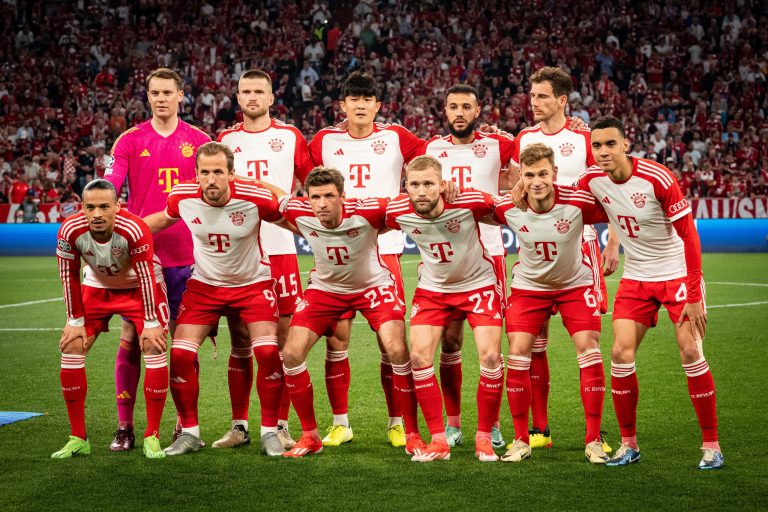 هل يخطط ريال مدريد لضم نجم بايرن ميونخ مجاناً؟! بايرن ميونخ ينفي أي عرض من ريال مدريد، للتعاقد مع الكندي ألفونسو ديفيز