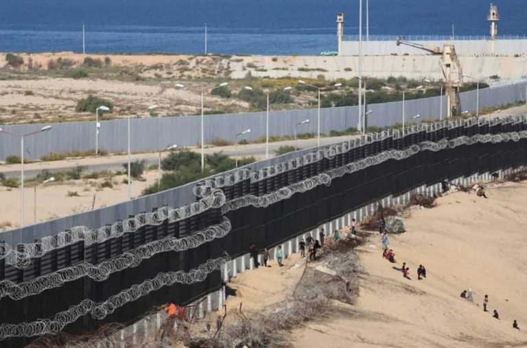 إسرائيل تعلن سيطرتها الكاملة على محور فيلادلفيا وتزعم العثور على 20 نفقا إسرائيل تعلن سيطرتها الكاملة على محور فيلادلفيا وتزعم العثور على 20 نفقا