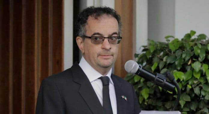 السفير البريطاني لدى المكسيك جون بنجامين