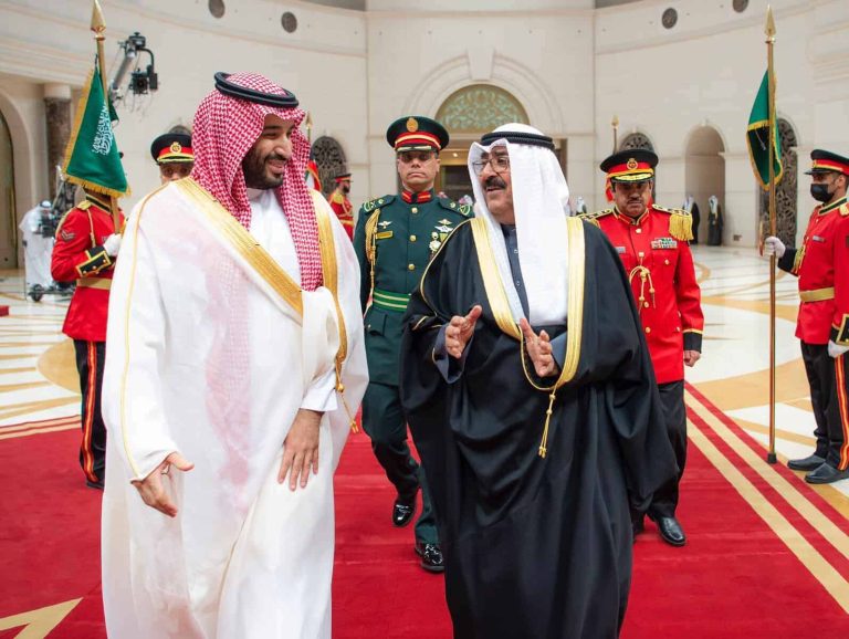 مشعل الأحمد الجابر الصباح ومحمد بن سلمان