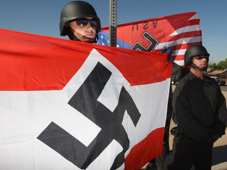 من هم النازيون الجدد الذين يهددون المساجد والمسلمين في ولاية مينيسوتا الأمريكية؟ تعرف عليهم منيسوتا.. تزايد نشاط النازيين الجدد واستهدافهم للمساجد والمسلمين