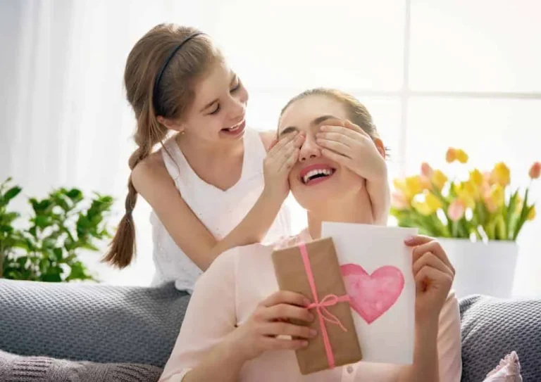عيد الأم مناسبة للإعراب عن حب وتقدير الأم